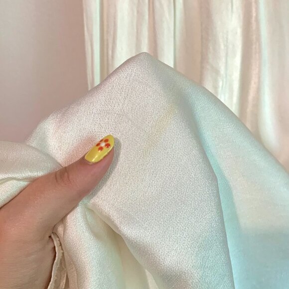 S/M| 1930s Pearly White Liquid Satin and Lace Antique Slip Dress - Picture 8 of 10